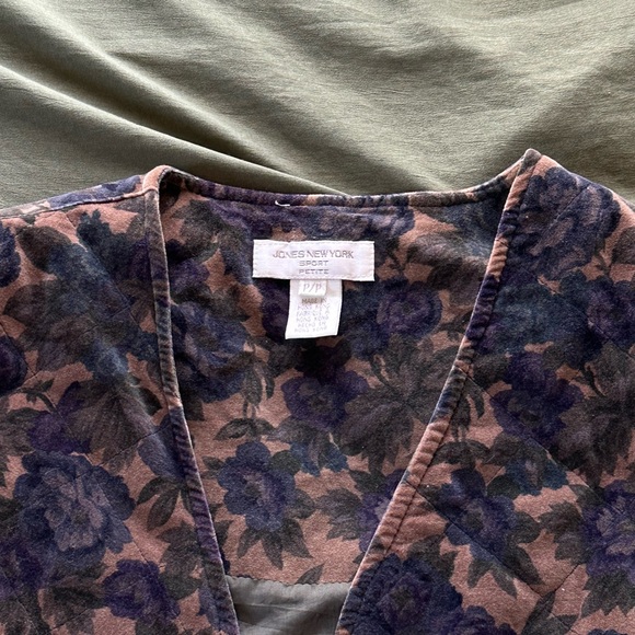 Quilted velvet vest - Picture 2 of 2